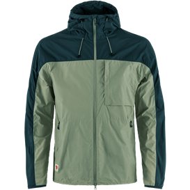 Fjällräven High Coast Wind Jacket Herren Windbreaker Übergangsjacke patina green-navy hier im Fjällräven-Shop günstig online bes