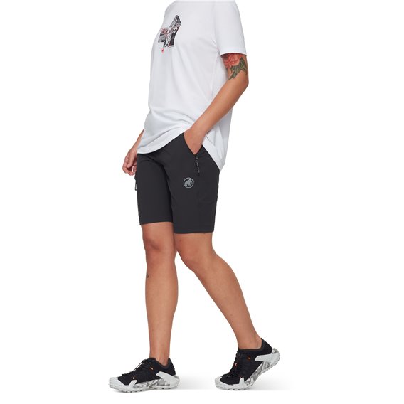 Mammut Runbold IV Shorts Damen kurze Wanderhose black hier im Mammut-Shop günstig online bestellen