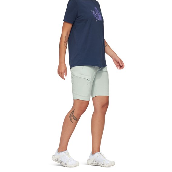 Mammut Runbold IV Shorts Damen kurze Wanderhose silver sage hier im Mammut-Shop günstig online bestellen