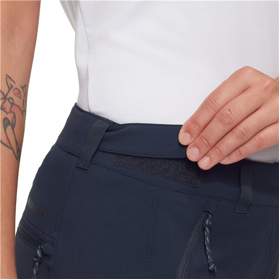 Mammut Runbold IV Shorts Damen kurze Wanderhose marine hier im Mammut-Shop günstig online bestellen